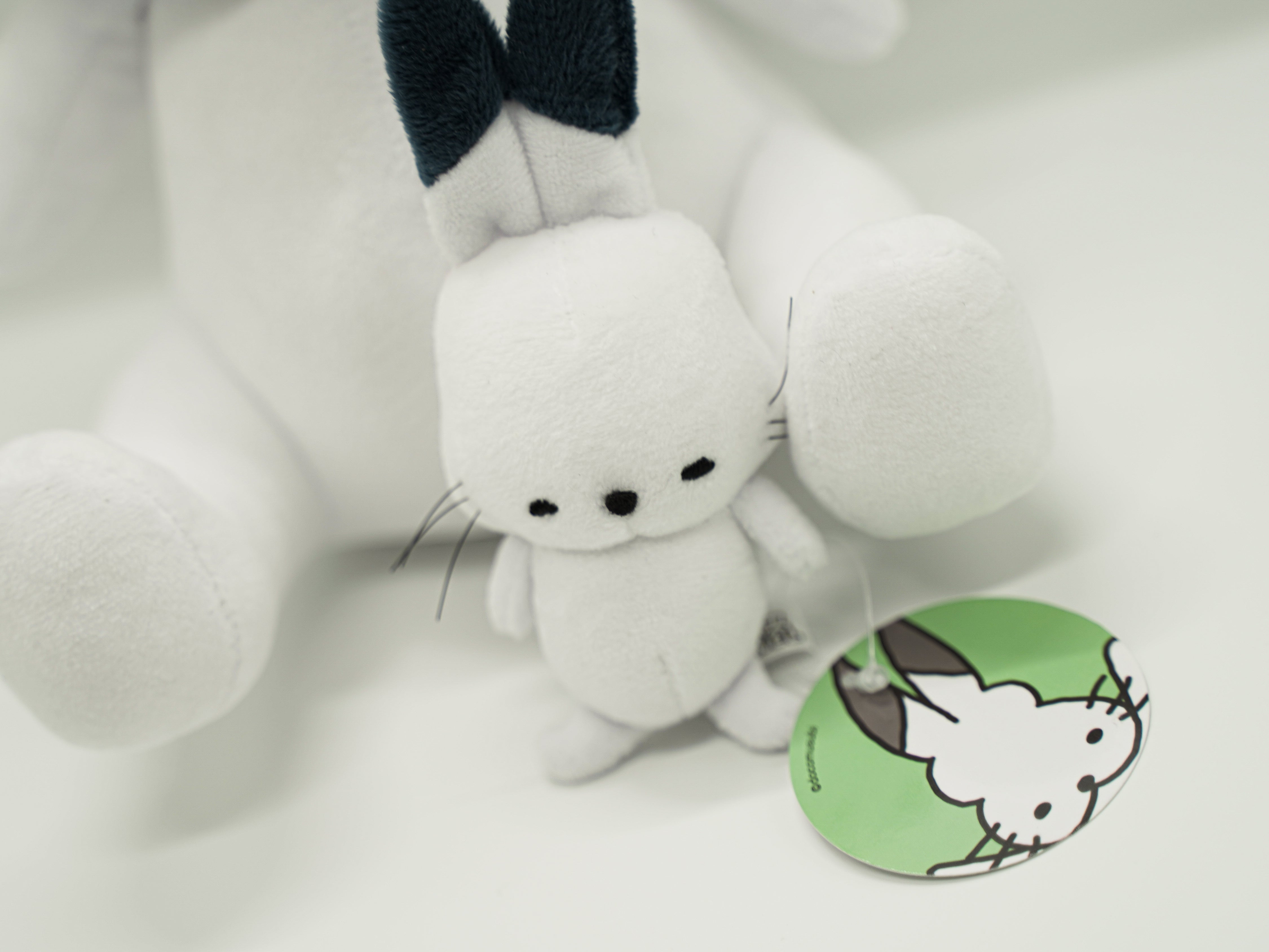 ドコうさぬいぐるみキーホルダー – ドコムスチャンネルショップ