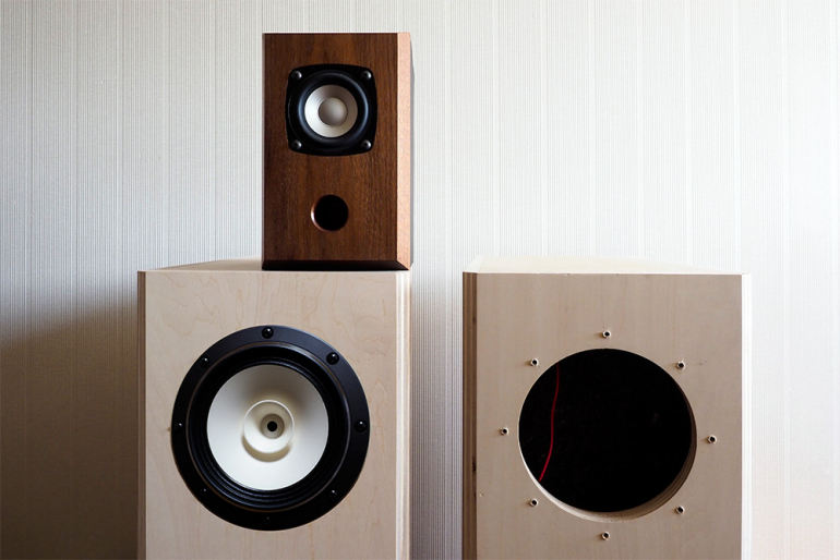 16cmフルレンジの超低音30Hzに震えた！BearHornのバックロードホーン