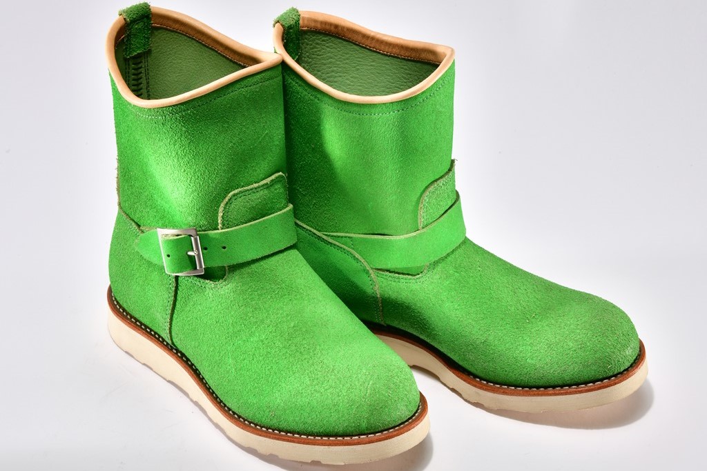 冬のコーデの差し色に！ カラーブーツでちょっと冒険してみない