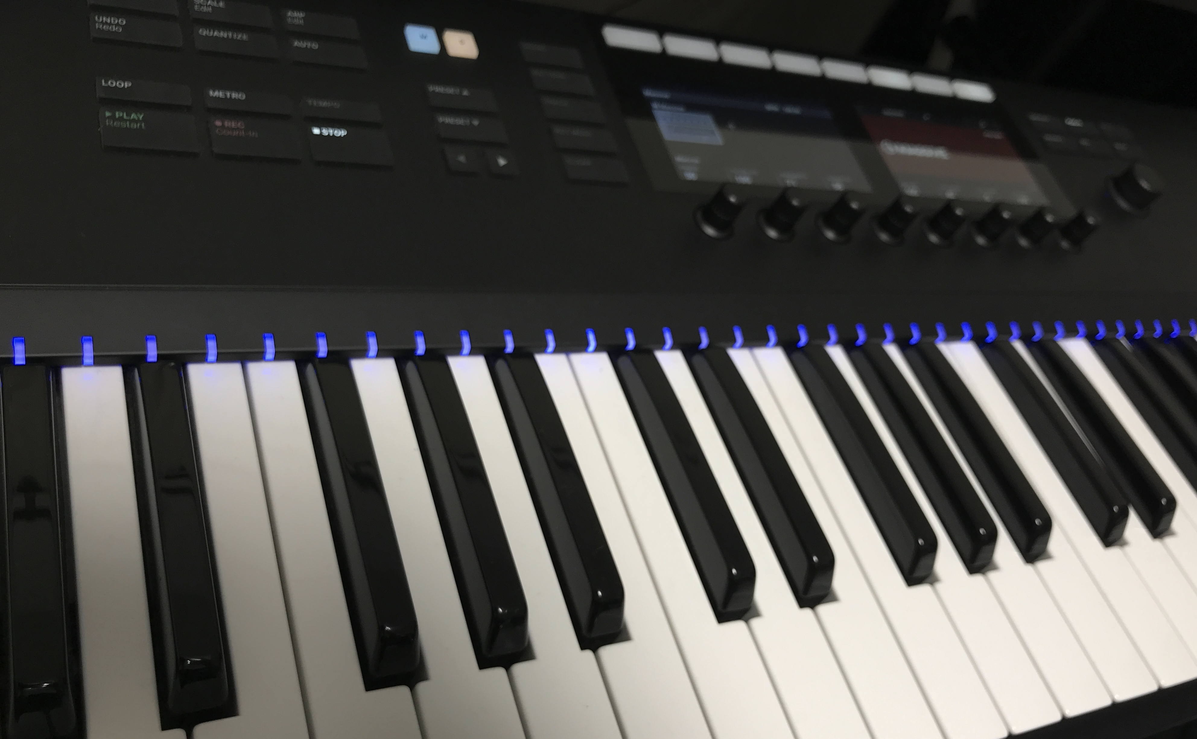 超便利！komplete kontrol S49 Mk2を使ってみて！