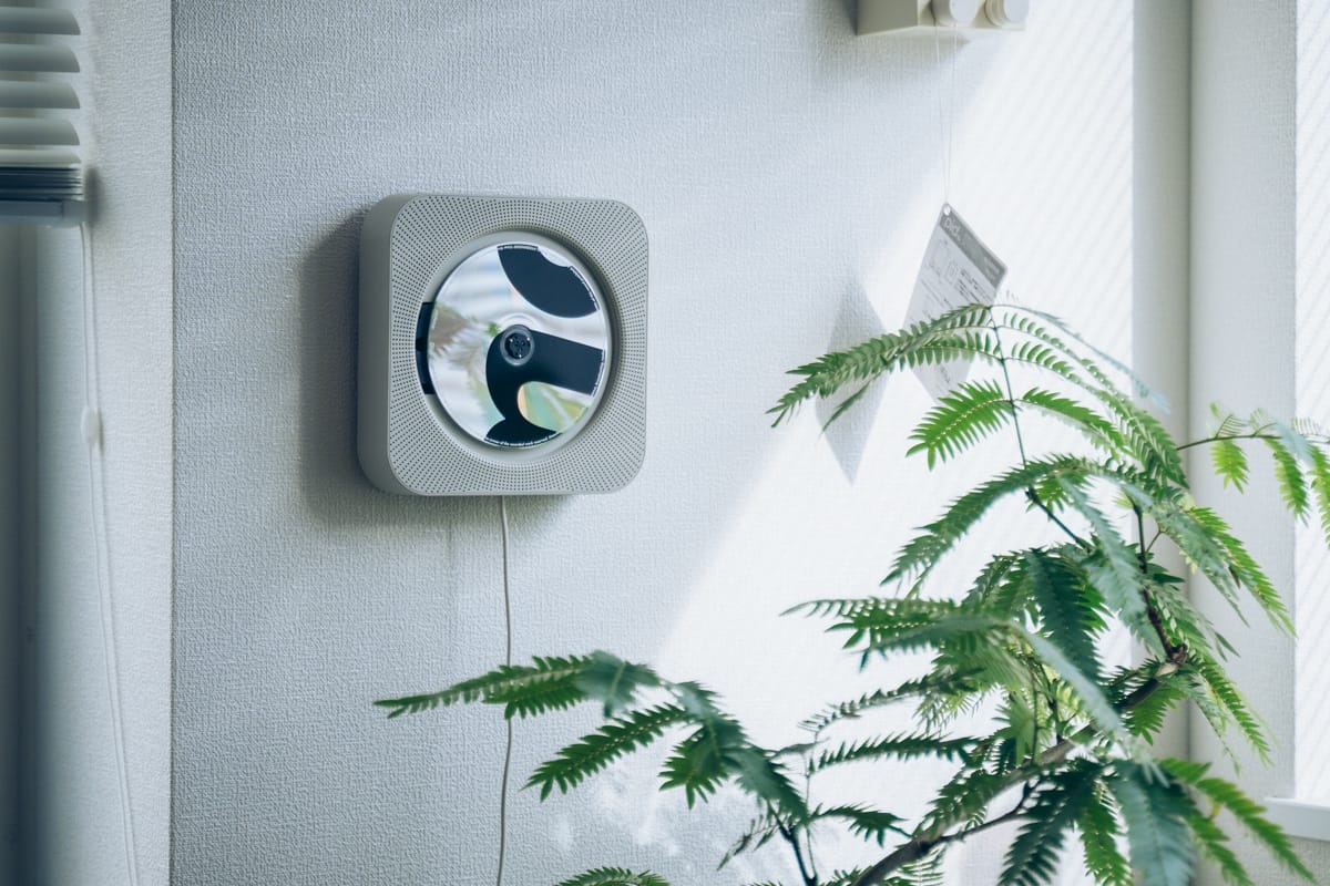 無印良品の傑作「壁掛式CDプレーヤー」を導入した話。家に眠っているCD