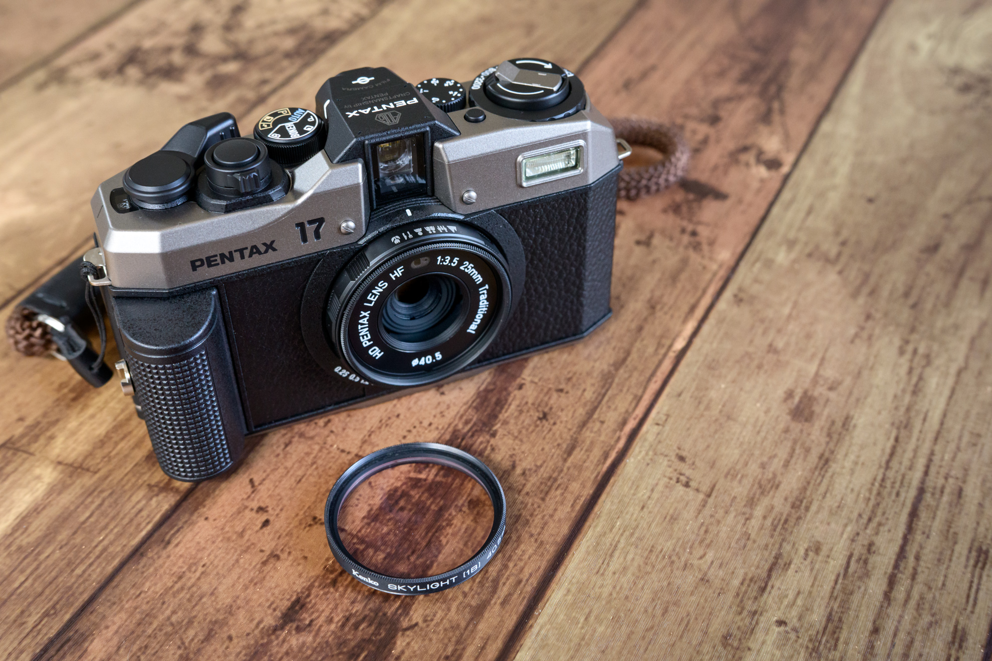 PENTAX 17のアクセサリーを購入した件 | デジタル試しうち