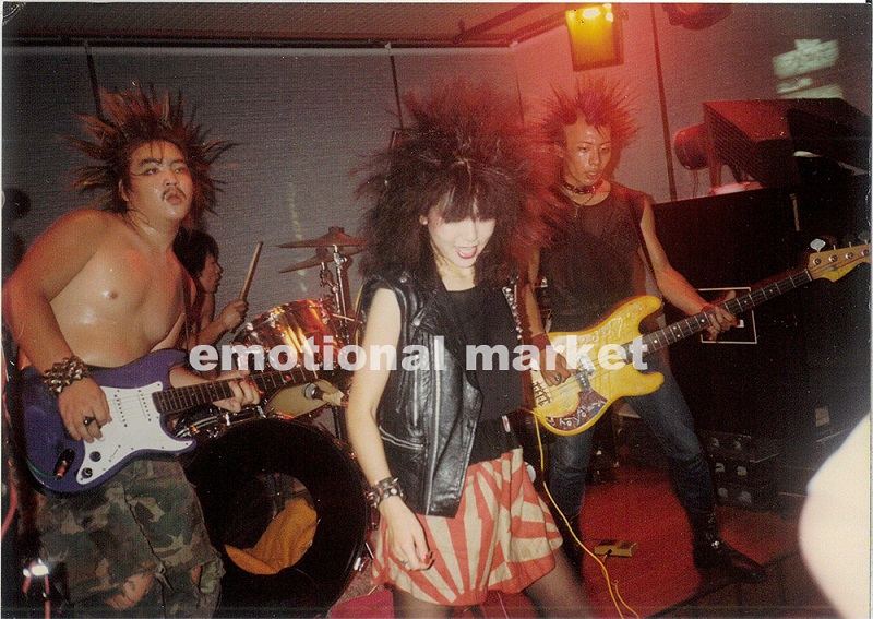 発売日変更のお知らせ】The COMES未発表ライブ音源+ブックレットの歴史