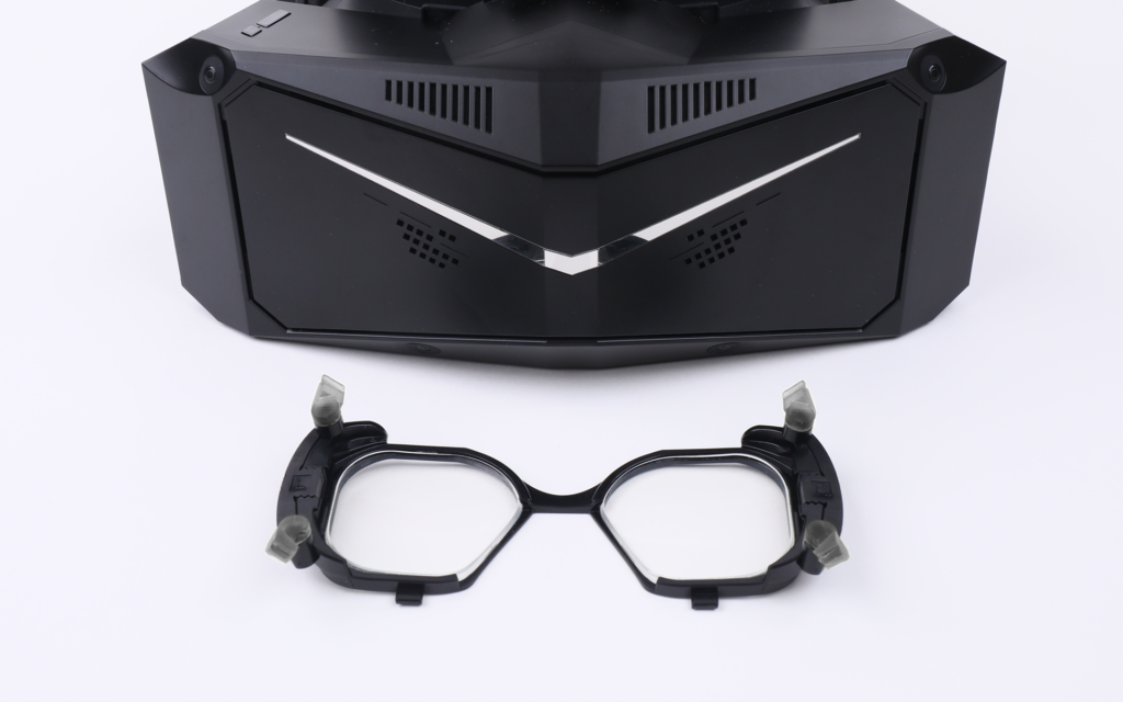 株式会社diVRseとPimax株式会社が提携、VR専用メガネフレーム