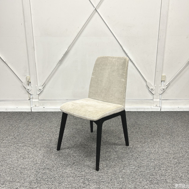 BoConcept ダイニングチェア Lausanne アイボリー系 ブラック系