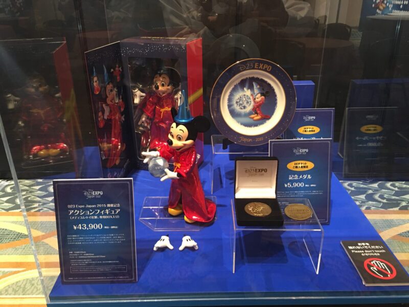 Mickey Mouse and Minnie Mouse Limited Edition Disney100 Doll Set