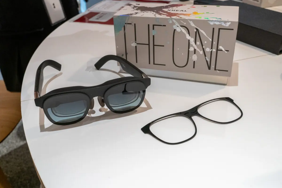 自社開発「X1チップ搭載」、単独3DoFに対応した「XREAL One」発表