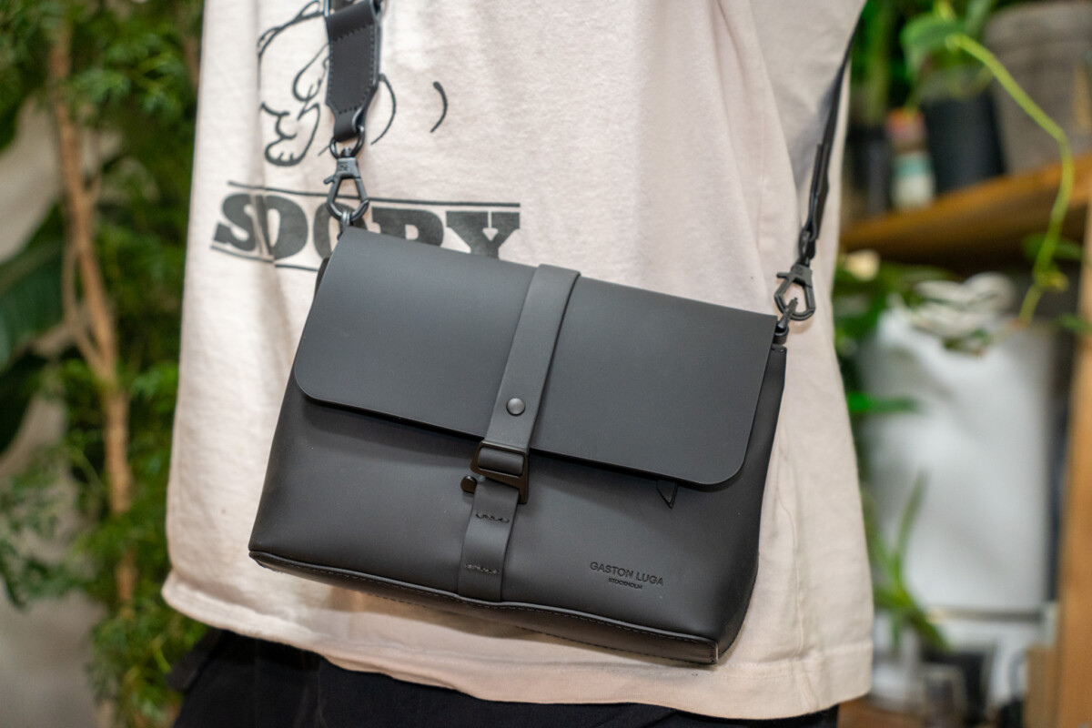 ガストン・ルーガの小型ショルダーバッグ「Spläsh Crossbody Bag」を