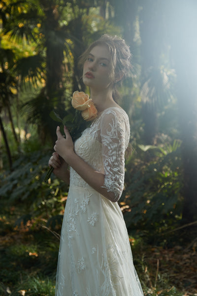 刺繍レース 七分袖 Aラインドレス（W213）