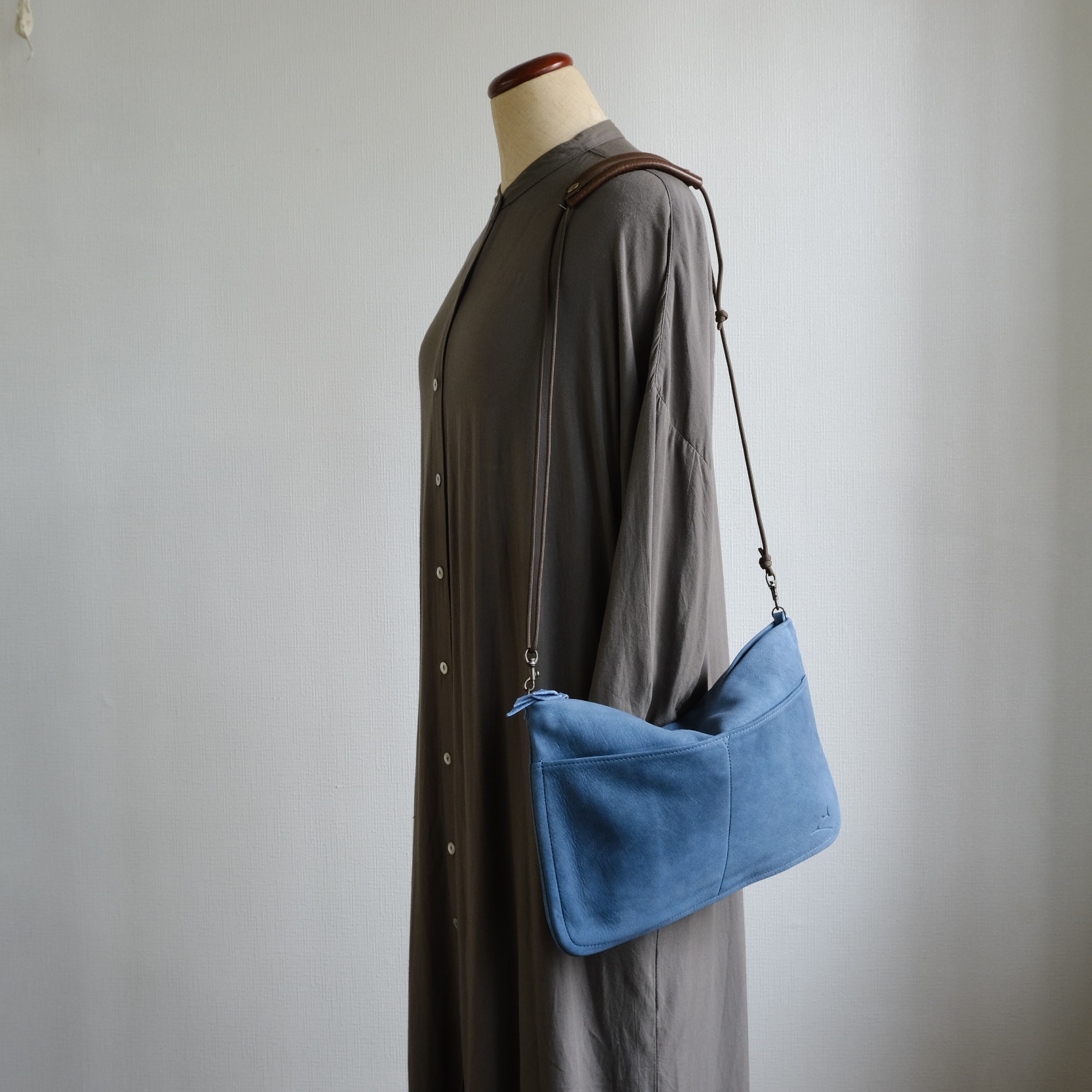 ENISICA（エニシカ） ショルダーバッグ ジビエ鹿革ハンシカサコッシュ