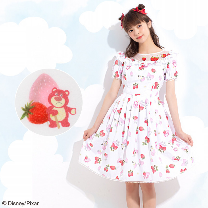 いちごの香りがしそうなワンピース！シークレットハニー ディズニー