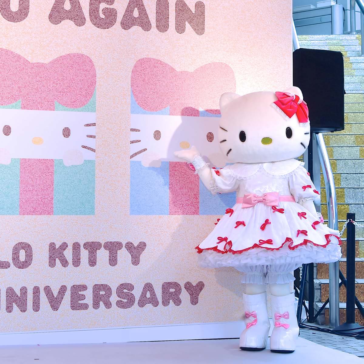 キティちゃん10,000体 配達出発式！ハローキティ45周年｢HELLO AGAIN