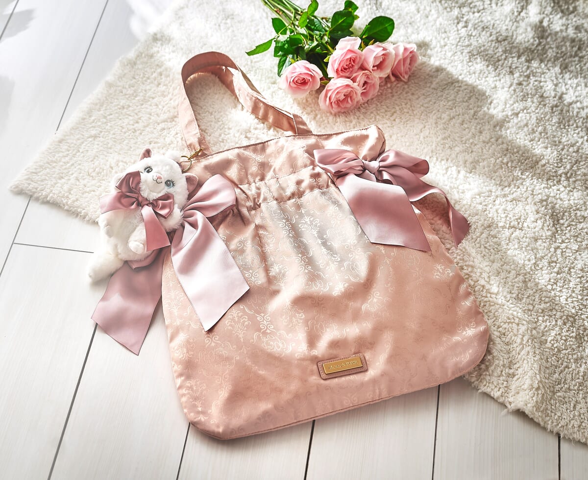 マリーとレディをモチーフにしたバッグや雑貨！ディズニーストア