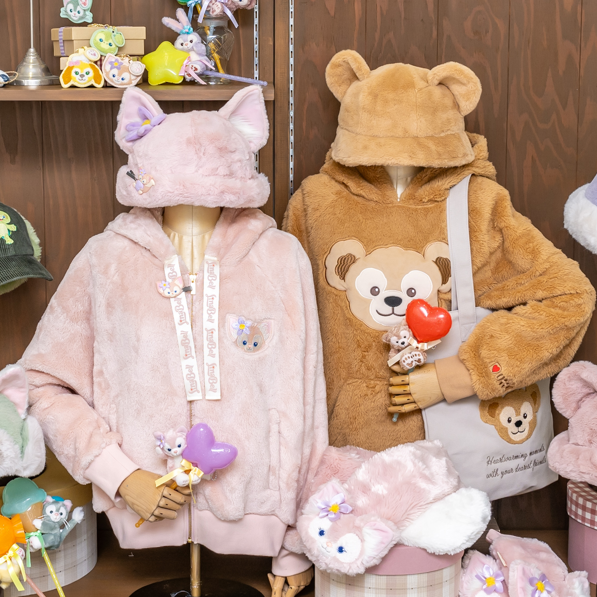 ダッフィー＆リーナ・ベルの耳付きパーカー！東京ディズニーシー