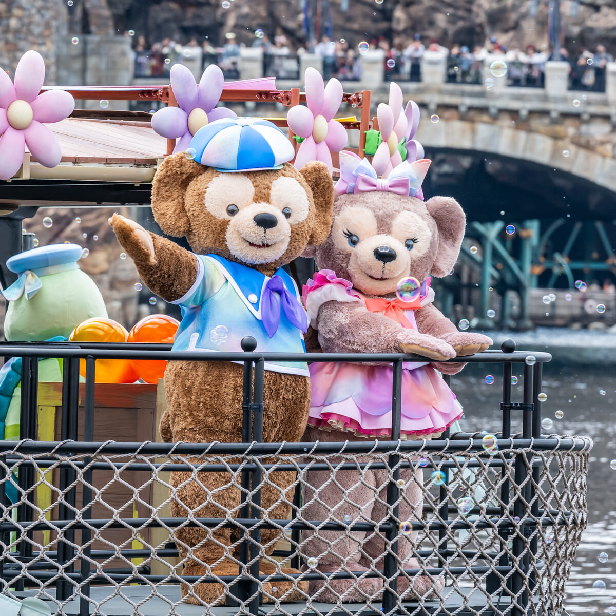 ダッフィー&フレンズのカラフルハピネスジャーニー！東京ディズニー