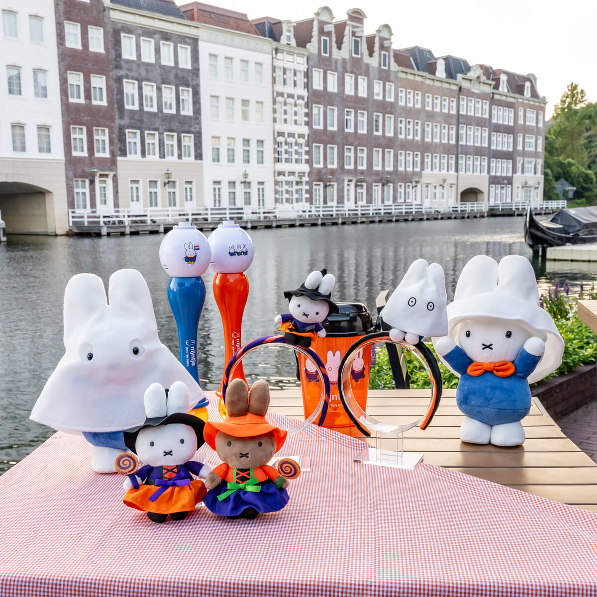 魔女になったミッフィー＆メラニー！ハウステンボス「ハロウィン