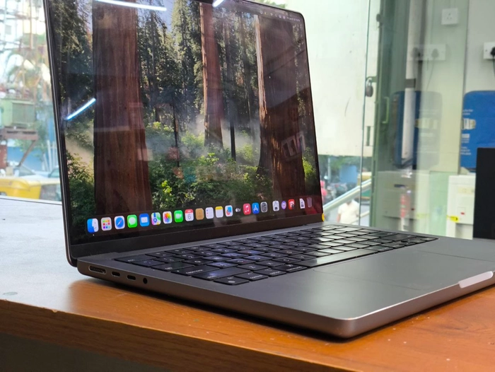 Apple MacBook Pro M1 Pro – High Performance Laptop