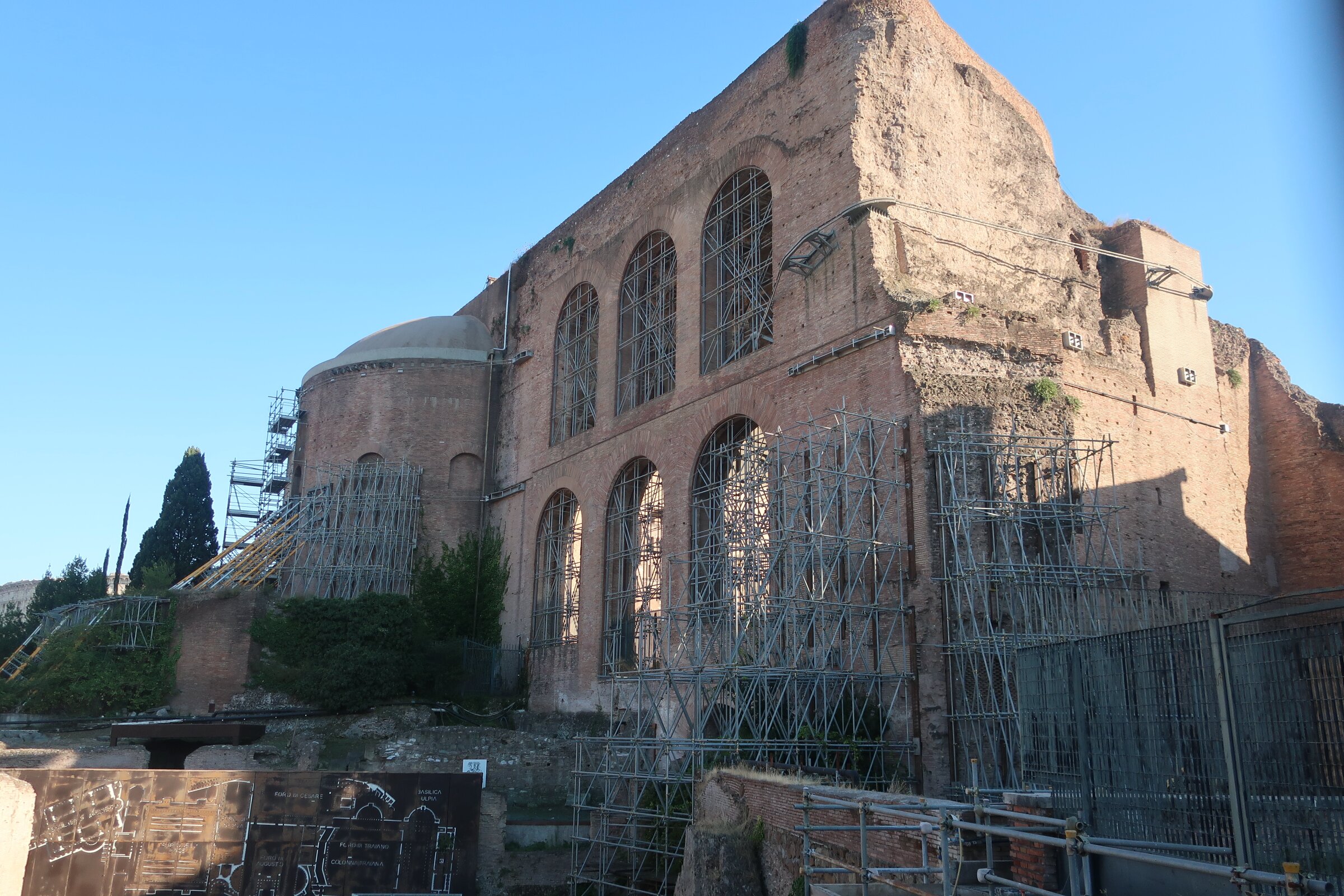 マクセンティウスのバシリカ 口コミ・写真・地図・情報