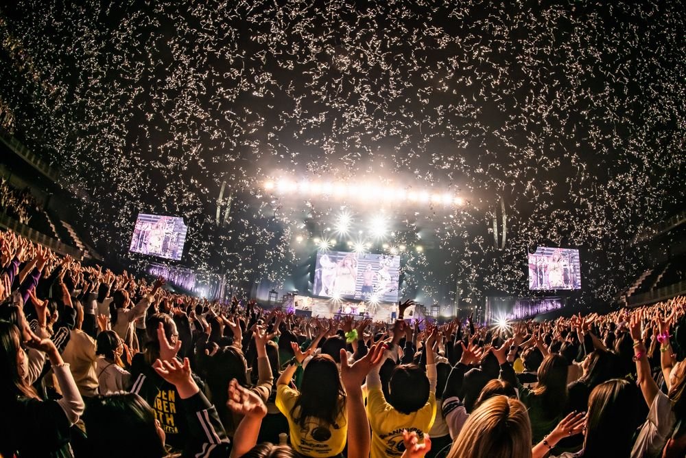 ゴールデンボンバー 20周年アリーナライブ「旧作-kyusaku-」――初期の