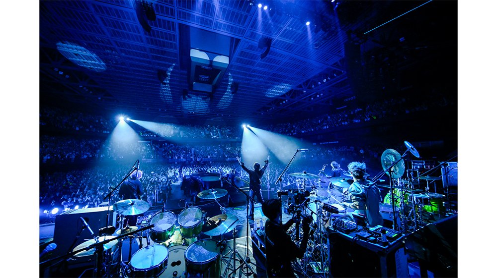 Alexandros] 歴代ドラマーが集結！デビュー15周年記念ライブ