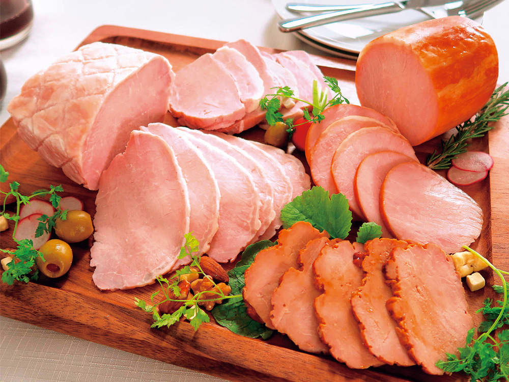 極】鎌倉ハム富岡商会 特選ハム・直火焼やきぶた4本詰め / 販促メッセ