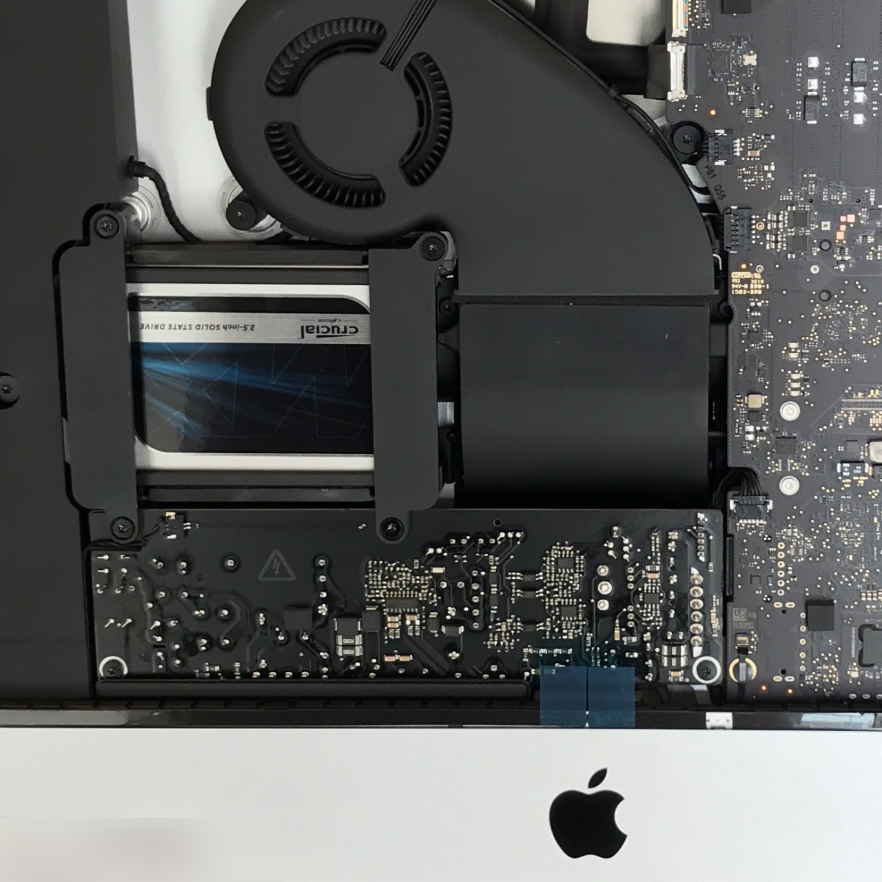 iMac (Retina 4K, 21.5-inch, 2017) HDDからSSDへ換装 速度アップ