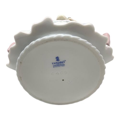 LLADRO (リヤドロ) フィギュリン 箱付 「ここが好き」 ヨークシャ