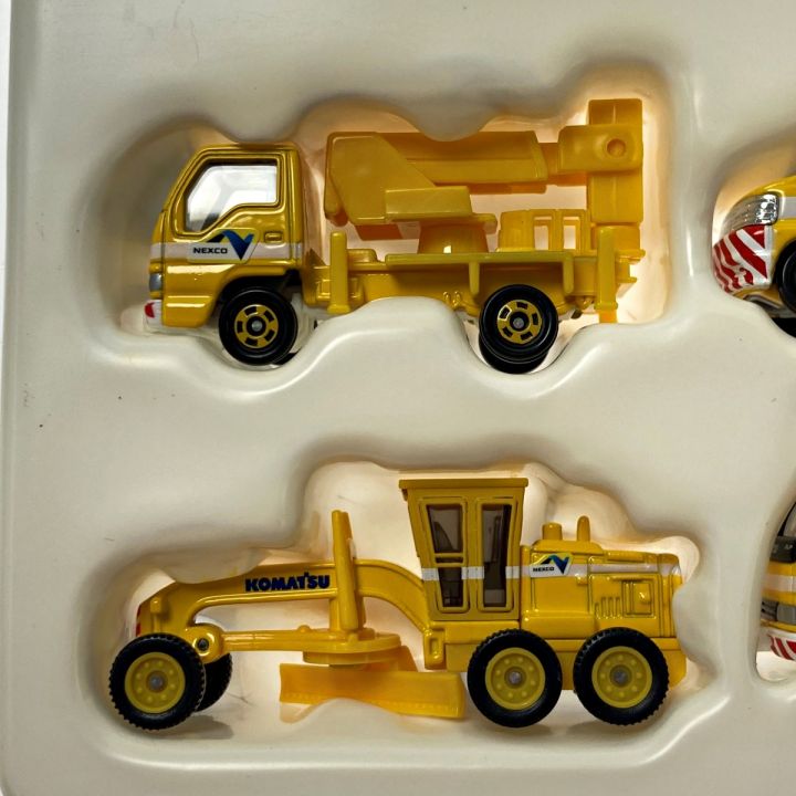 TOMICA トミカ 高速道路NEXCOセット 4台セット TOMY トミー - 中古