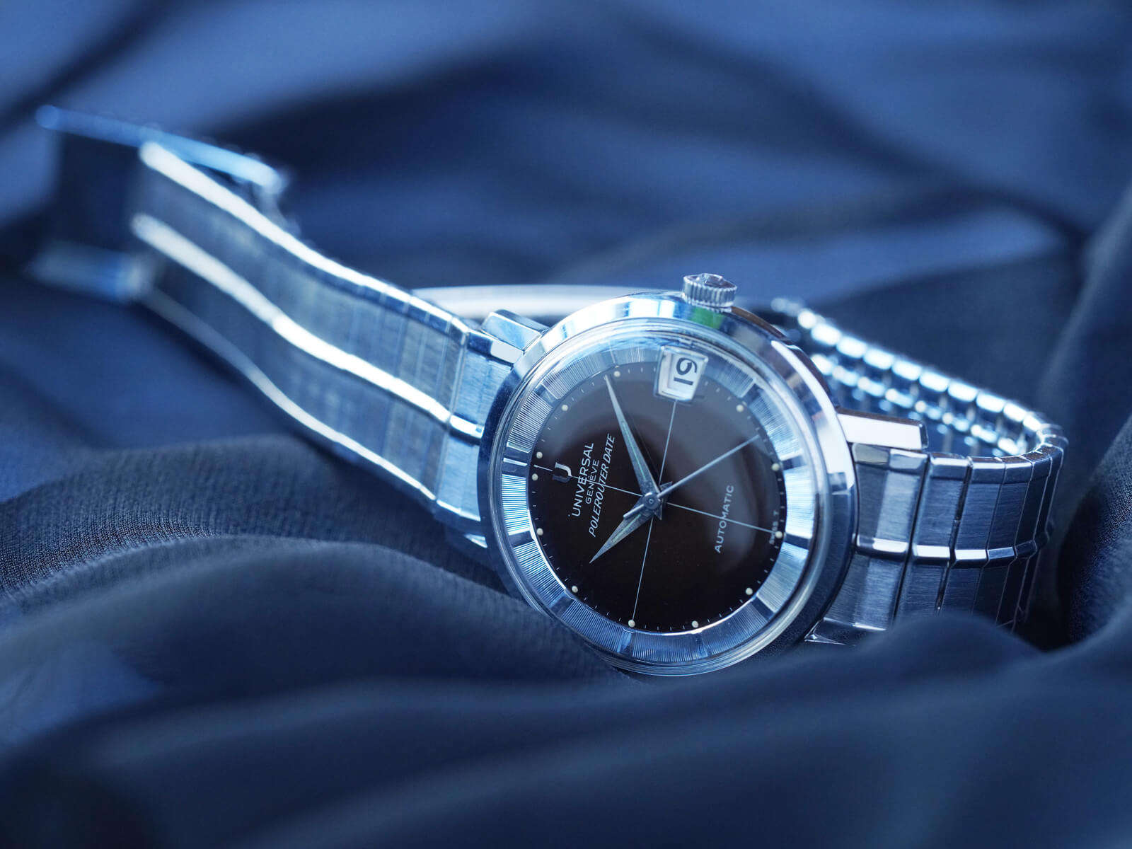 ユニバーサルジュネーブ/ポールルーターデイト/クロスライントロピカル