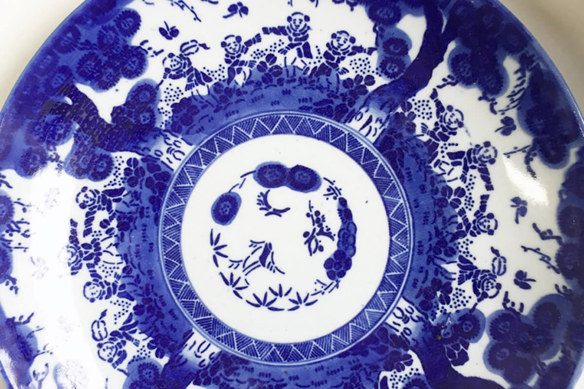 5年ぶり再販】明治銅板唐子図（めいじどうばんからこず）｜波佐見焼