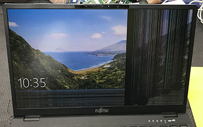 LIFEBOOK U9311/HXの液晶修理 画面割れで一部が映らない | 液晶修理