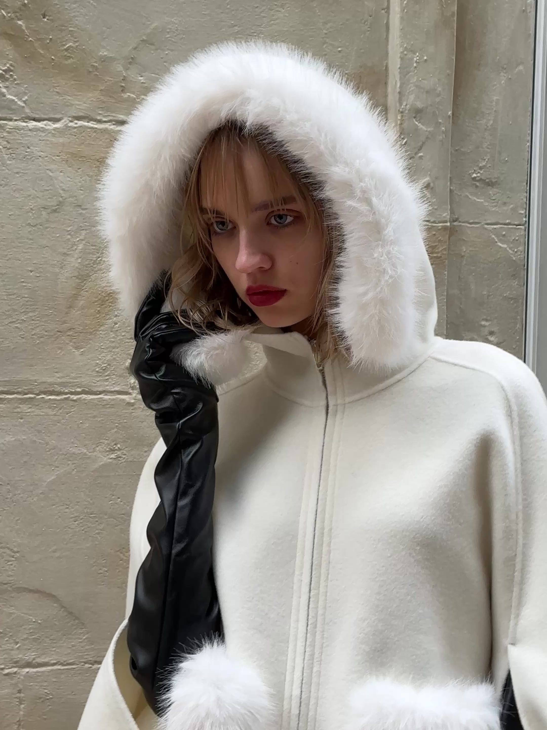 ファーポケットマントコート