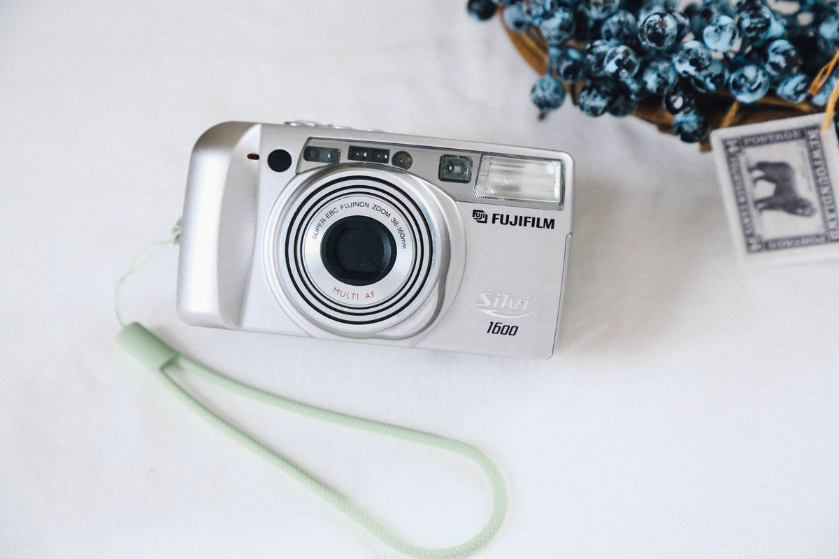 FUJIFILM Silvi 1600｜完動品・美品✨｜軽量コンパクト高性能ズーム