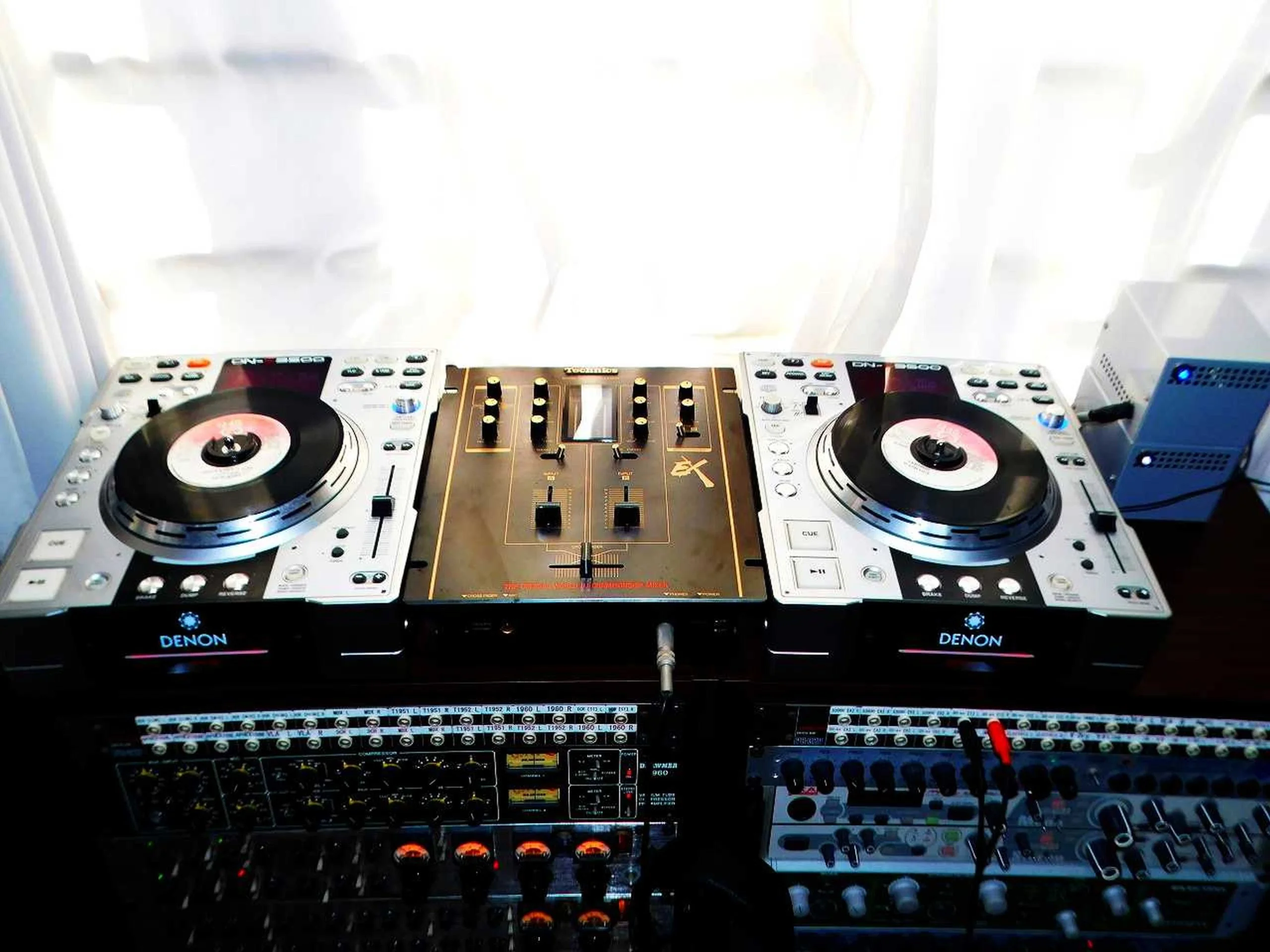 デノン”(旧デンオン)社-“DENON”-“CDJ”-“DN-S3500”-不具合発生!!-故障の