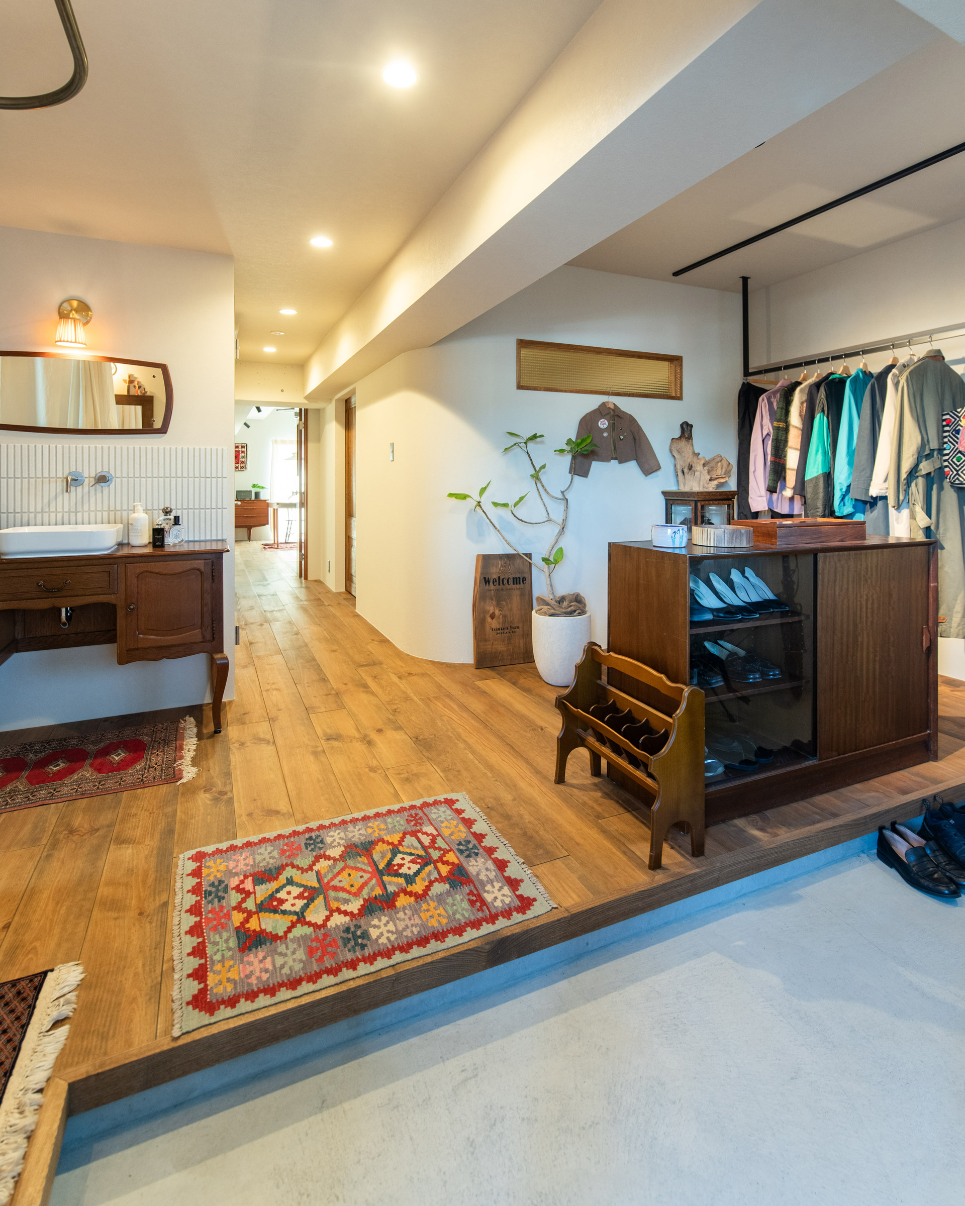 WORKS 202「OVAL – ヴィンテージショップに暮らす家」愛知県岡崎市