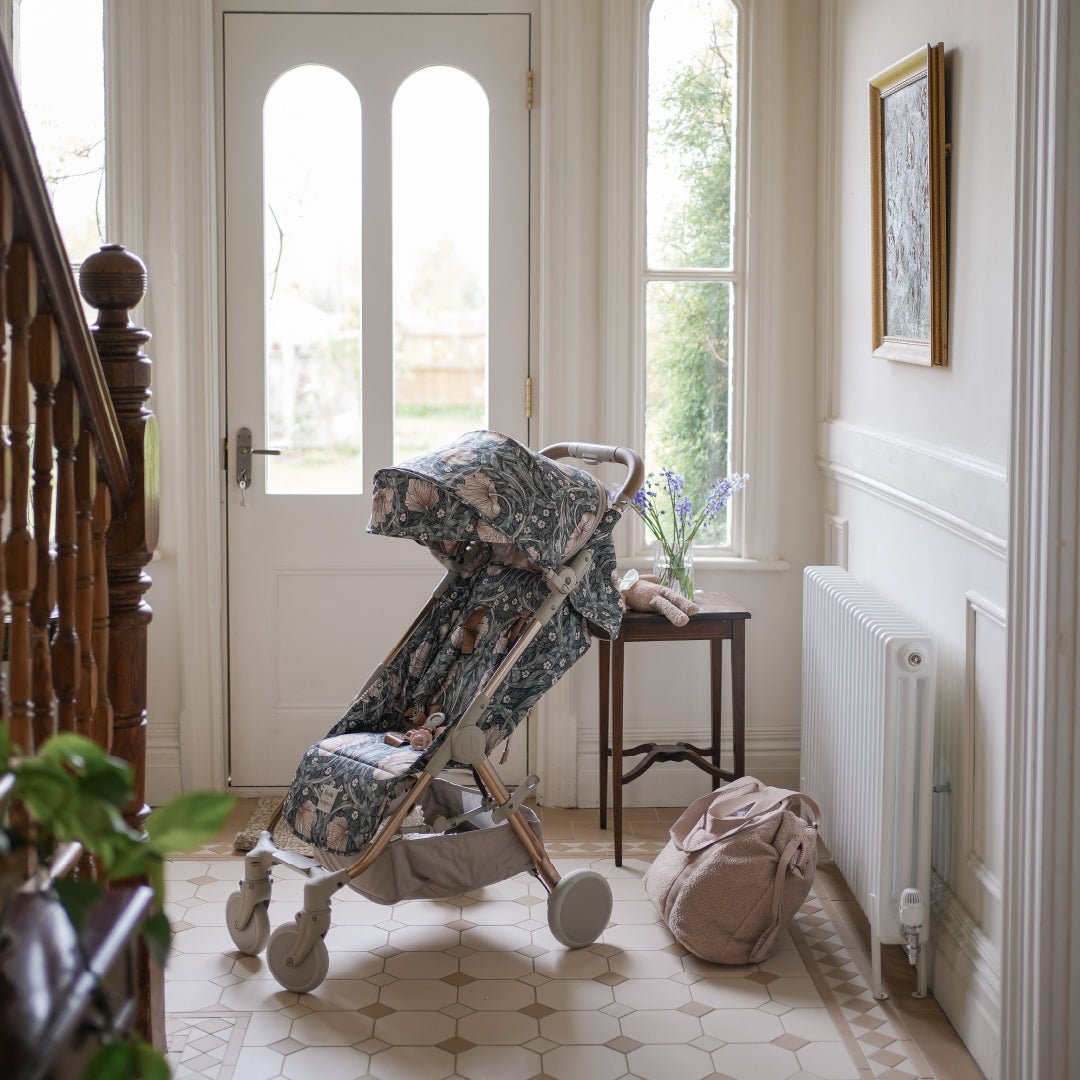 モンドストローラー - Morris & Co （ウィリアム モリス）Pimpernel