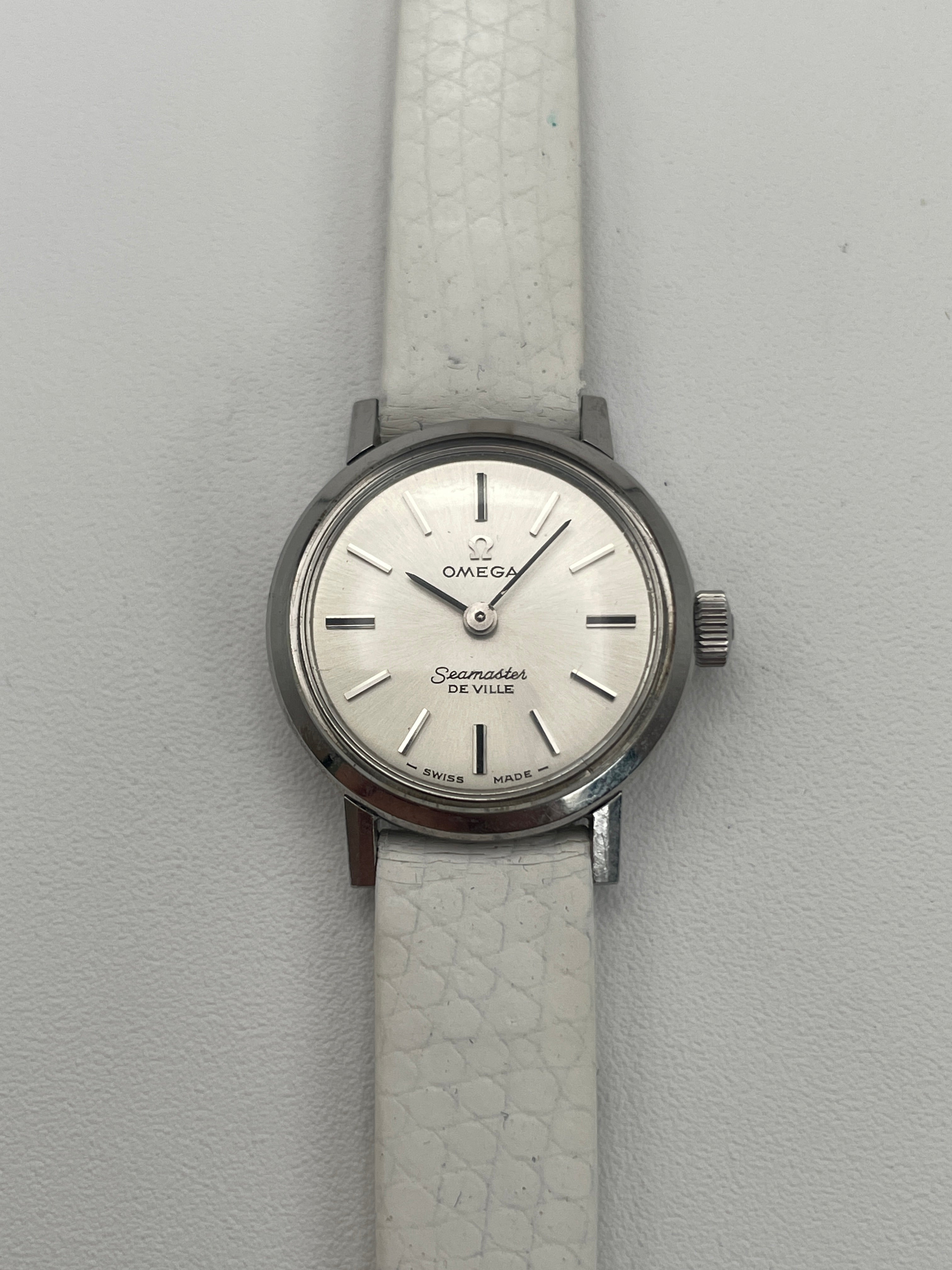 Omega Seamaster Deville Vintage Ladies Watch in Stainless Steel