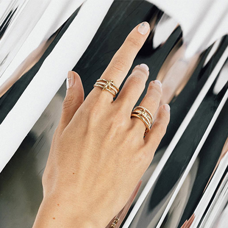 Spinelli Kilcollin(スピネリキルコリン)｜【UNISEX】MINI MICROHOOP