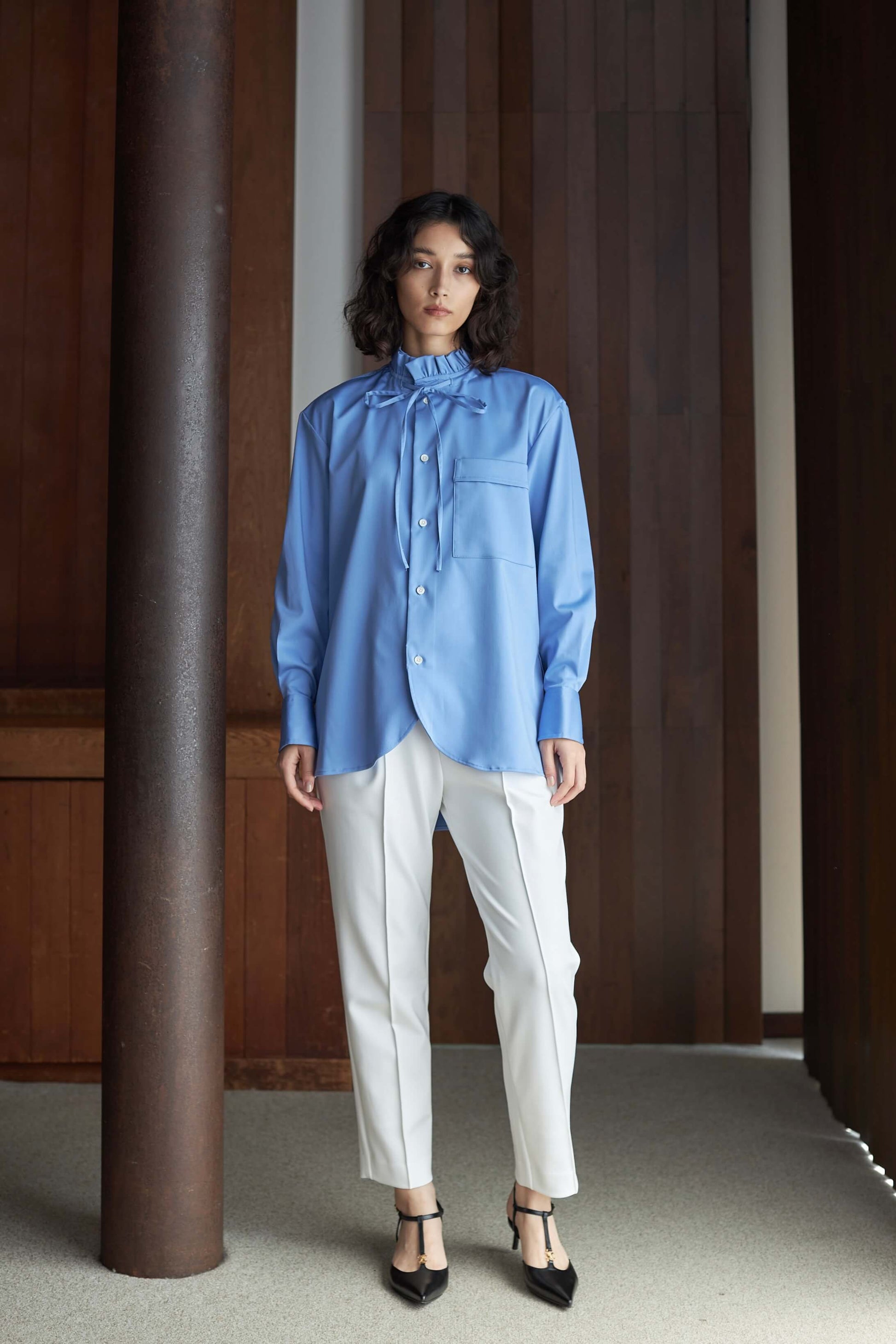 スタンドカラーブラウス【BLUE】 – ELLIE