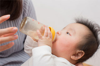 Bellamy's（ベラミーズ）オーガニック粉ミルク 大缶 800g 混合2缶