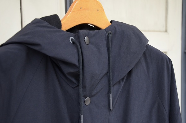 ATON-ASAKO NYLON HOODEO COAT- – en-inc.