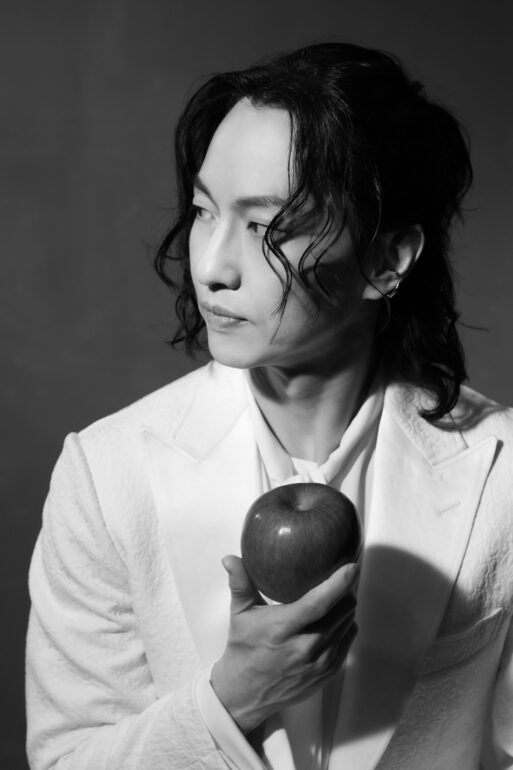 ミュージカル『DEVIL』｜演劇のチケット ローチケ[ローソンチケット]