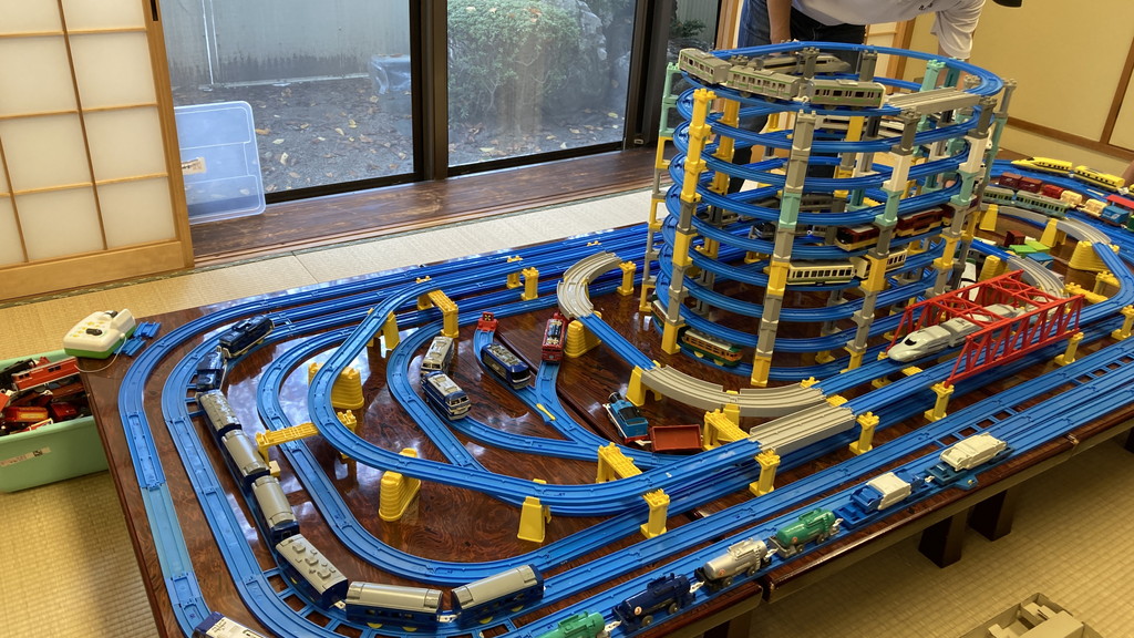 保存版］プラレールを卒業したらNゲージ？初心者でも迷わない鉄道模型