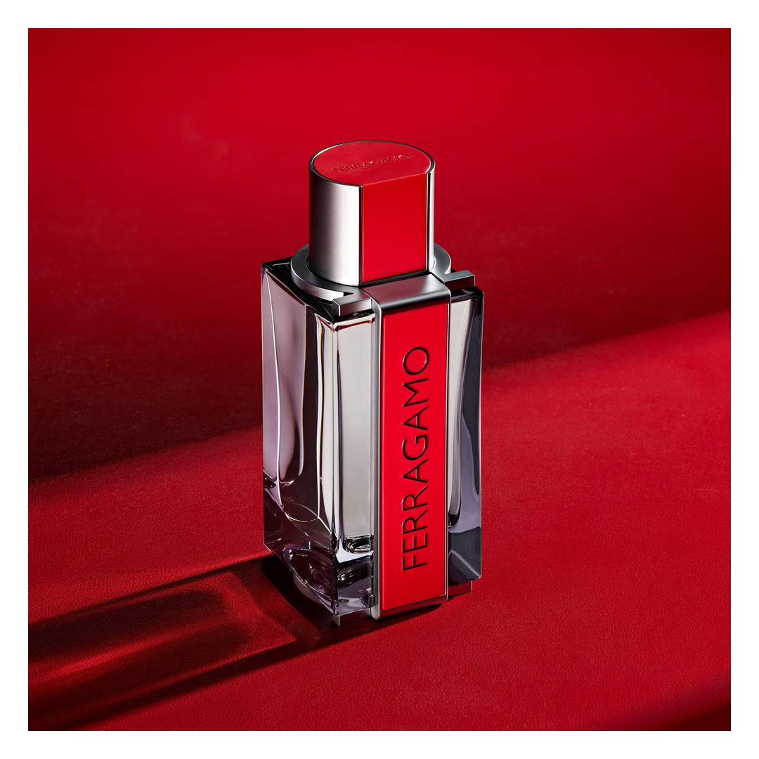 Ferragamo FERRAGAMO Red Leather Eau de Parfum Spray – Escentual