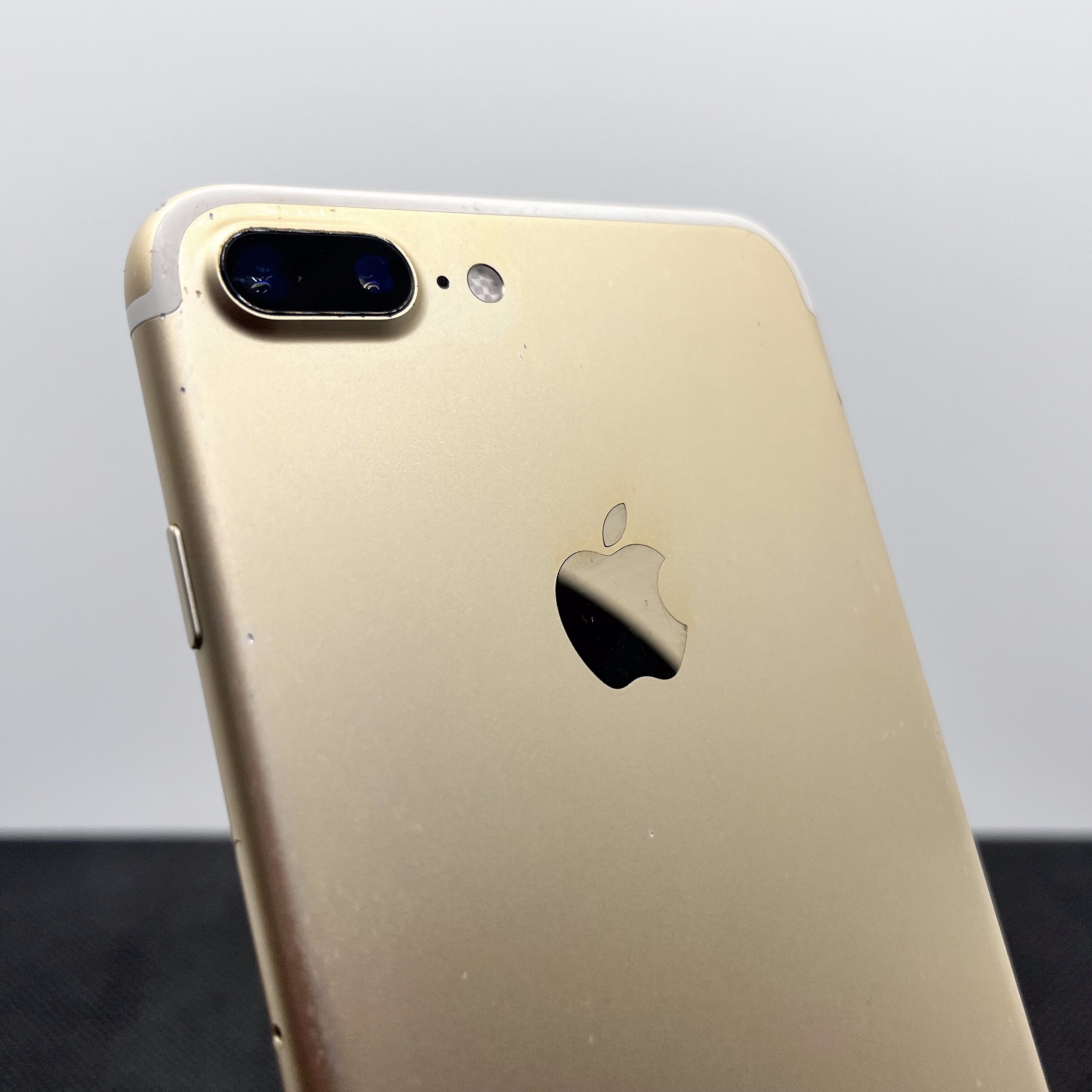 Buy Used Apple iPhone 7 Plus 128GB Gold (3 Month Warranty