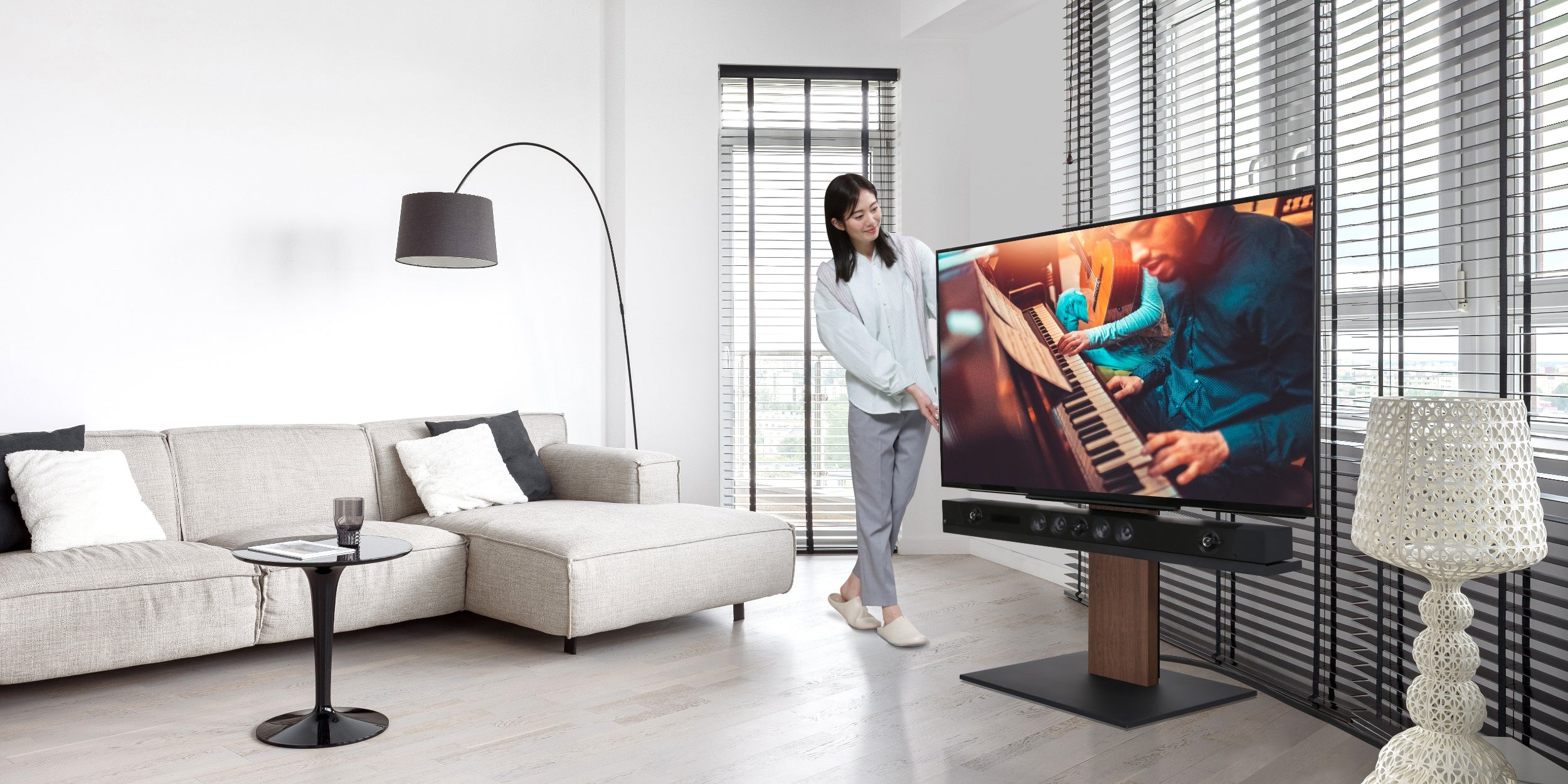 WALL INTERIOR TVSTAND V5