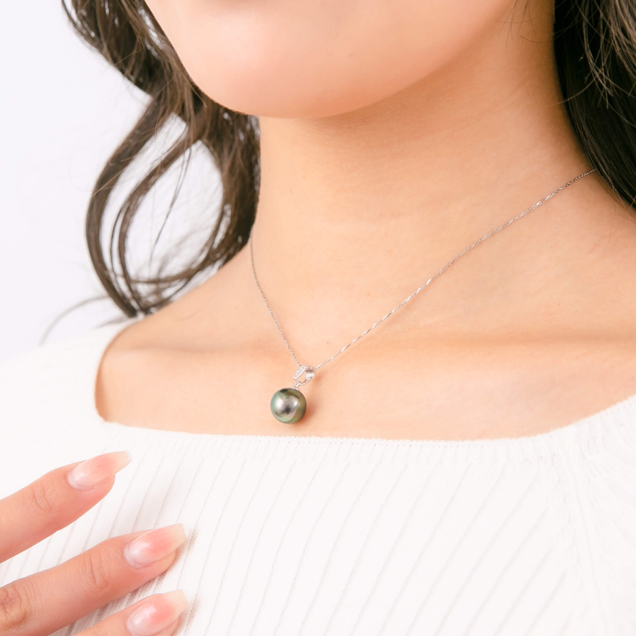 星涼し】ブラックパール ダイヤモンド プラチナ ペンダント｜無調色 黒