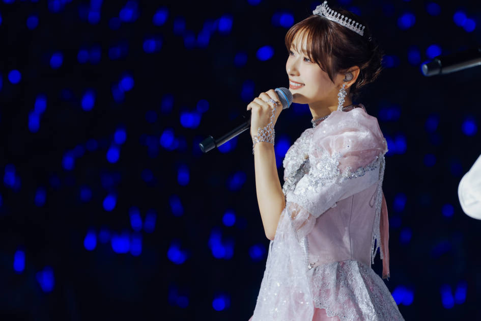 櫻坂46井上梨名、純白ピンクのドレス姿で“100点満点”のアイドル人生に