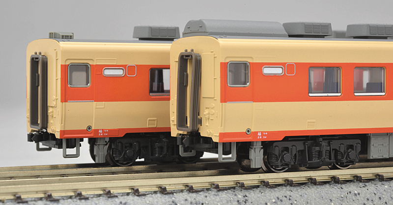 国鉄 キハ58系 パノラミックウインドウ – 新製品紹介