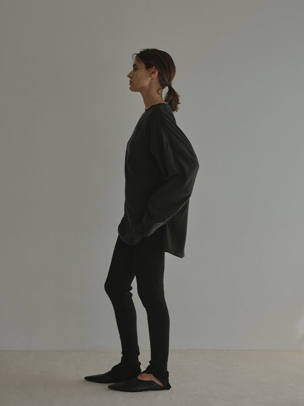 クルーネックオーバーサイズプルオーバー(F OFF WHITE): トップス